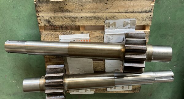 ギヤシャフト製作