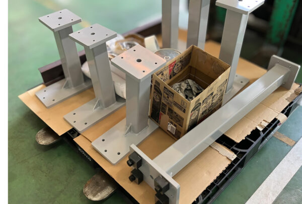 レール吊り金具メイン画像 - はりま部品加工・機械組立.com
